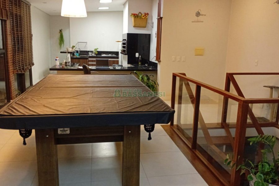 Apto/Cobertura com 116m², 3 dormitórios, 2 vagas, no bairro Centro em Caxias do Sul para Comprar