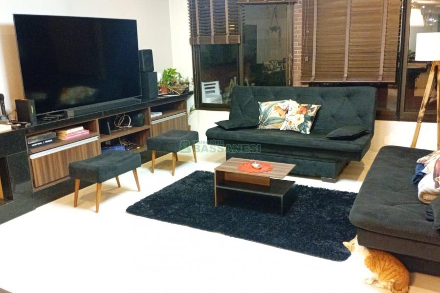 Apto/Cobertura com 116m², 3 dormitórios, 2 vagas, no bairro Centro em Caxias do Sul para Comprar