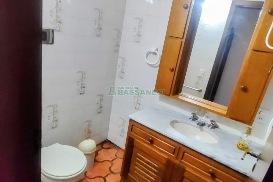Apto/Cobertura com 116m², 3 dormitórios, 2 vagas, no bairro Centro em Caxias do Sul para Comprar