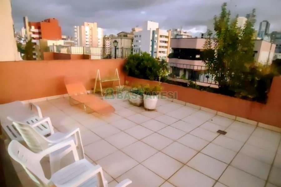 Apto/Cobertura com 116m², 3 dormitórios, 2 vagas, no bairro Centro em Caxias do Sul para Comprar