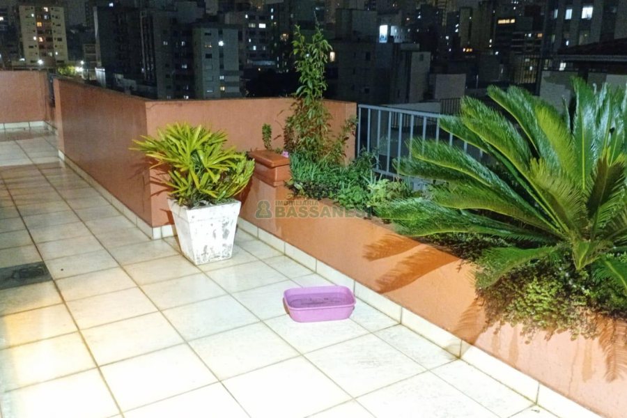 Apto/Cobertura com 116m², 3 dormitórios, 2 vagas, no bairro Centro em Caxias do Sul para Comprar