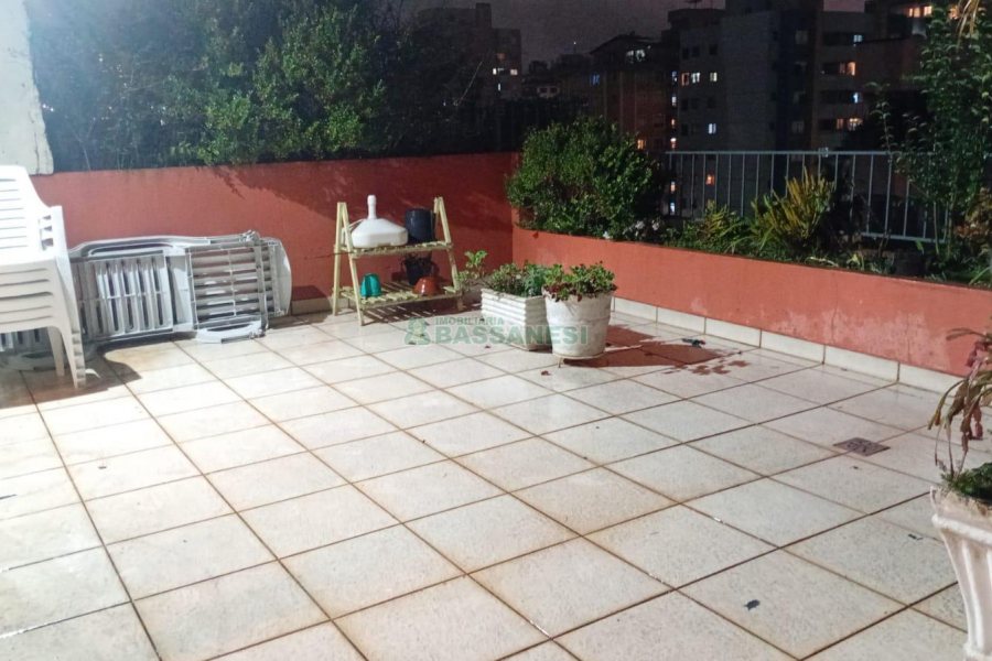 Apto/Cobertura com 116m², 3 dormitórios, 2 vagas, no bairro Centro em Caxias do Sul para Comprar