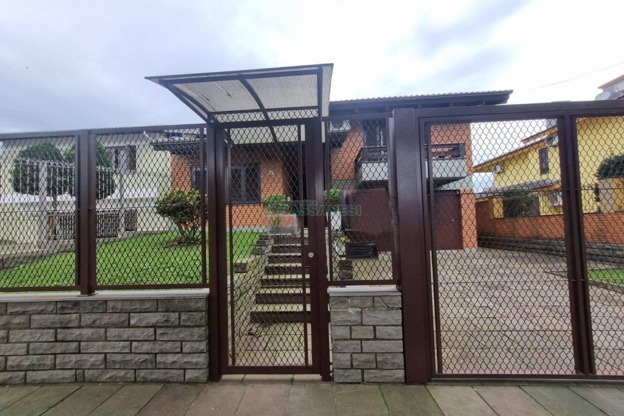 Casa com 270m², 3 dormitórios, 1 vaga, no bairro Bela Vista em Caxias do Sul para Alugar