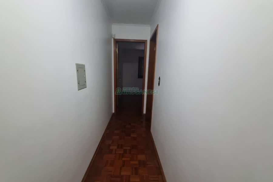 Casa com 270m², 3 dormitórios, 1 vaga, no bairro Bela Vista em Caxias do Sul para Alugar