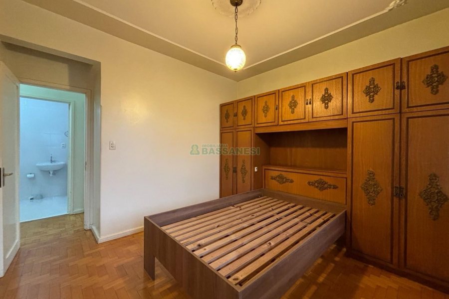 Apartamento com 110m², 3 dormitórios, no bairro Centro em Caxias do Sul para Alugar