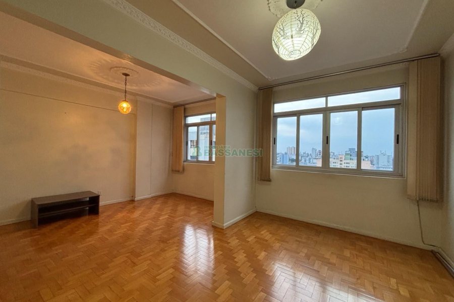 Apartamento com 110m², 3 dormitórios, no bairro Centro em Caxias do Sul para Alugar