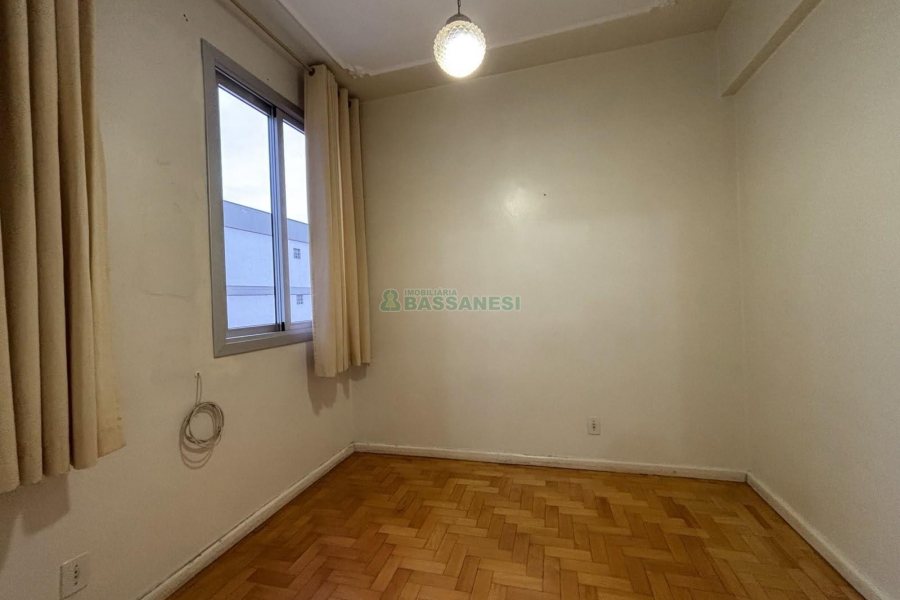 Apartamento com 110m², 3 dormitórios, no bairro Centro em Caxias do Sul para Alugar