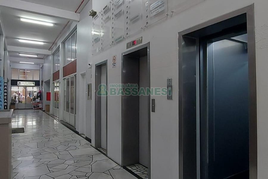 Sala com 45m², no bairro Centro em Caxias do Sul para Alugar