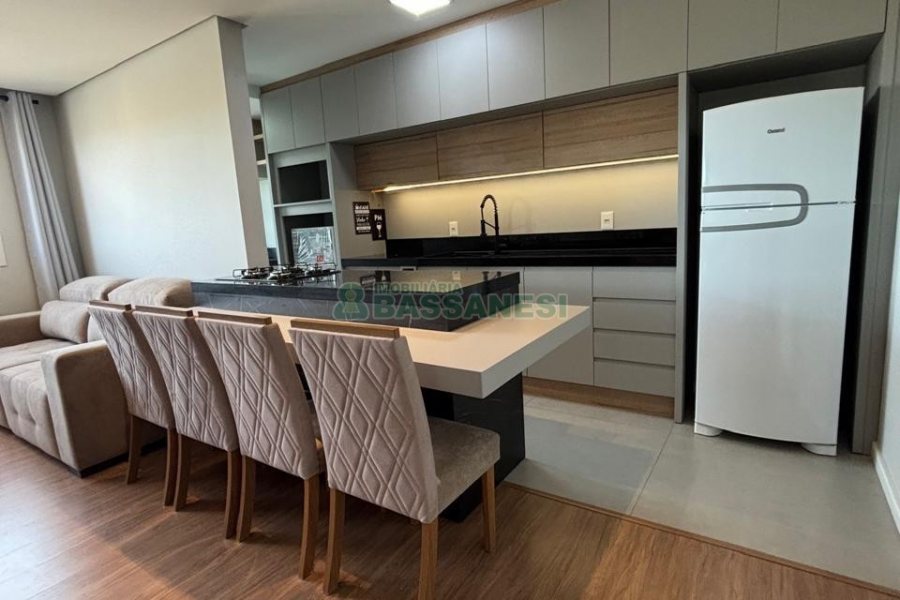 Apto Mobiliado com 51m², 1 dormitório, no bairro Santa Catarina em Caxias do Sul para Alugar