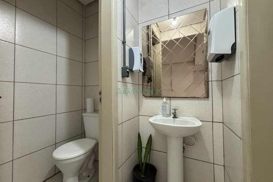 Loja com 85m², no bairro Centro em Caxias do Sul para Alugar