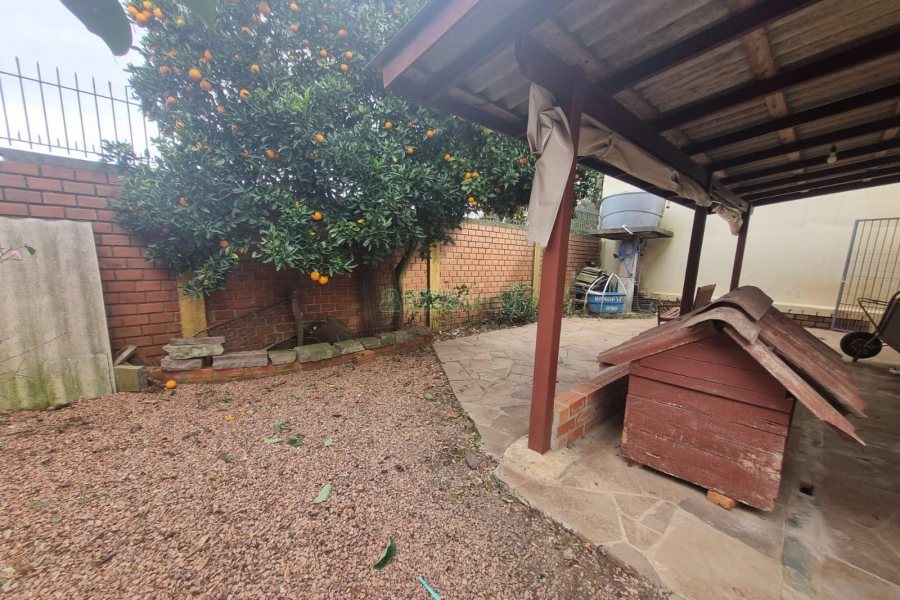 Casa Mobiliada com 200m², 3 dormitórios, 2 vagas, no bairro Santa Lúcia em Caxias do Sul para Alugar