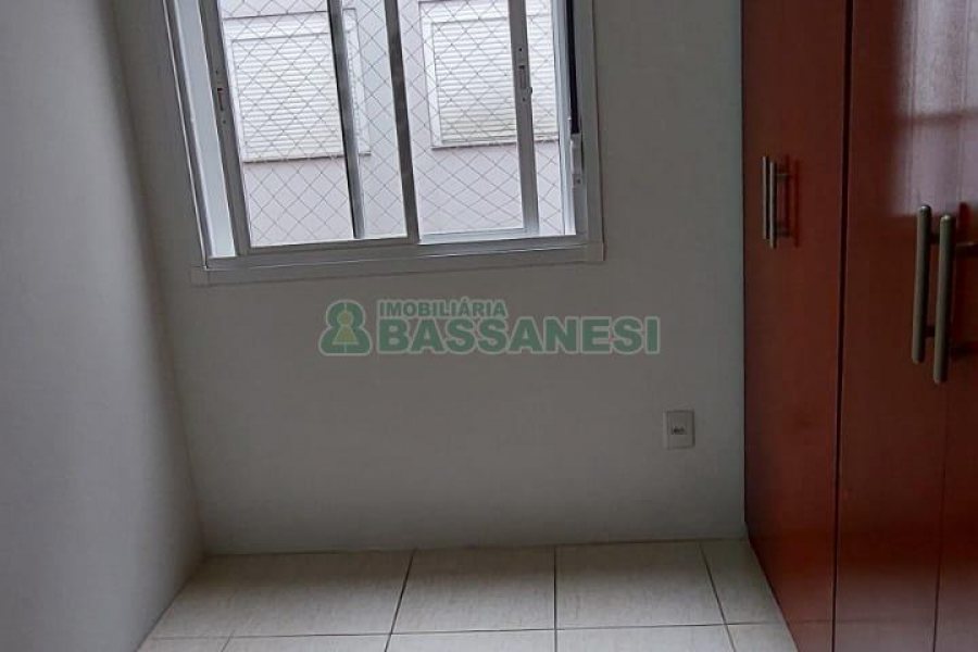 Apto Mobiliado com 60m², 2 dormitórios, 1 vaga, no bairro Santa Lúcia em Caxias do Sul para Alugar