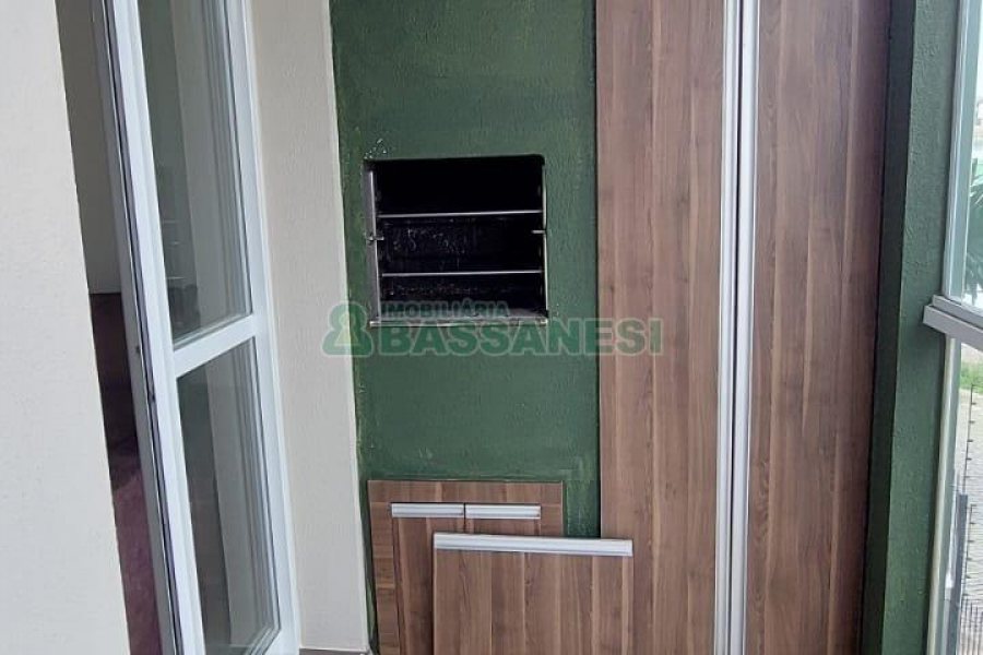 Apto Mobiliado com 60m², 2 dormitórios, 1 vaga, no bairro Santa Lúcia em Caxias do Sul para Alugar