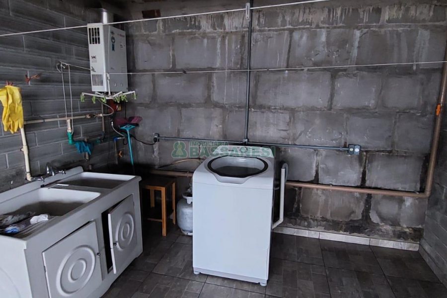 Casa com 130m², 2 dormitórios, 4 vagas, no bairro São Cristóvão em Caxias do Sul para Alugar