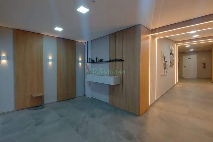 Apto Mobiliado com 45m², 1 dormitório, 1 vaga, no bairro Lourdes em Caxias do Sul para Alugar