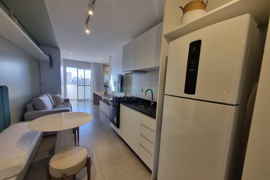 Apto Mobiliado com 45m², 1 dormitório, 1 vaga, no bairro Lourdes em Caxias do Sul para Alugar