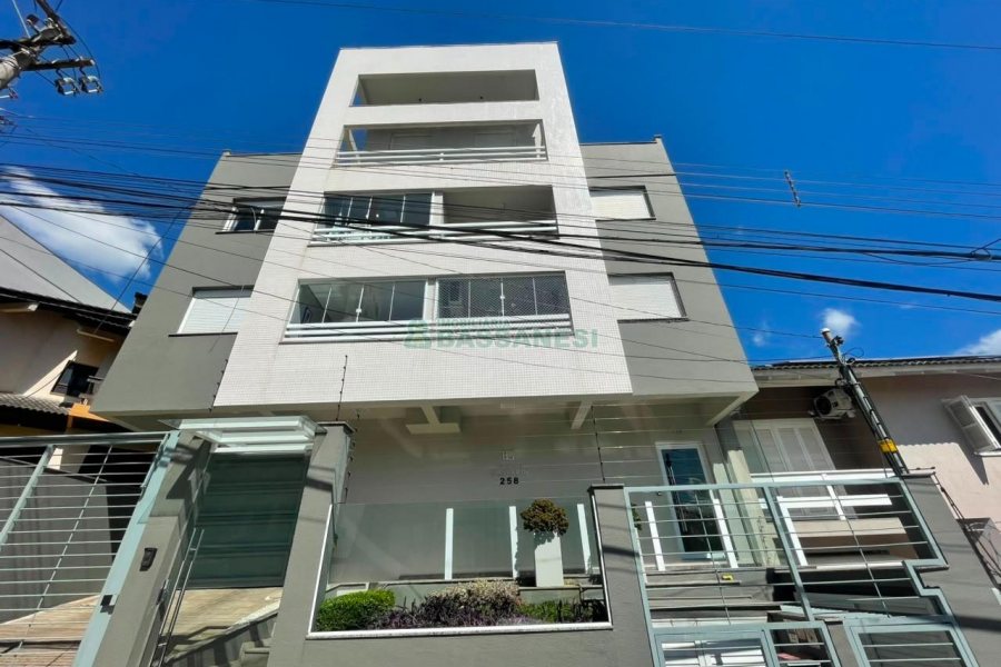 Apartamento com 62m², 2 dormitórios, 1 vaga, no bairro Vinhedos em Caxias do Sul para Alugar ou Comprar