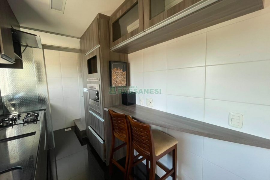 Apartamento com 62m², 2 dormitórios, 1 vaga, no bairro Vinhedos em Caxias do Sul para Alugar ou Comprar
