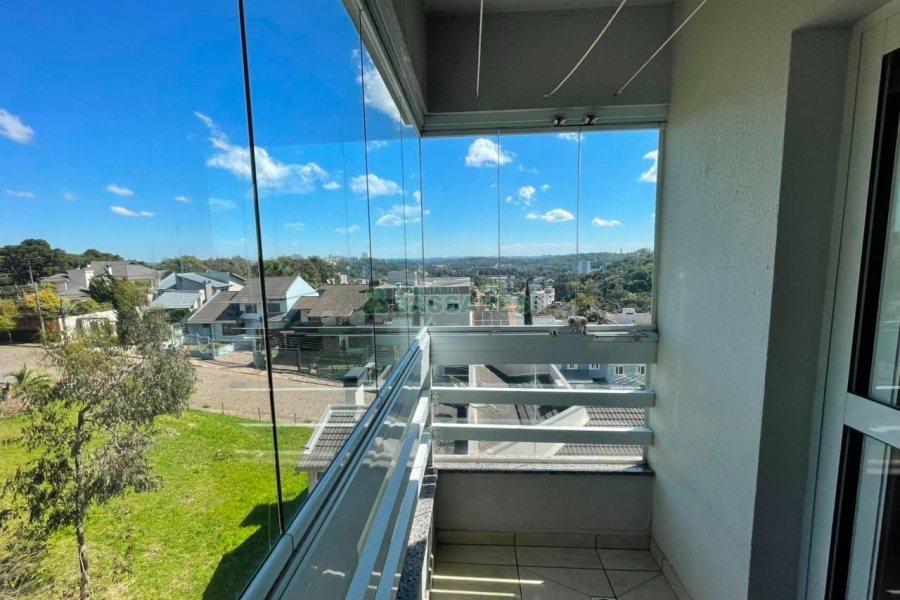 Apartamento com 62m², 2 dormitórios, 1 vaga, no bairro Vinhedos em Caxias do Sul para Alugar ou Comprar