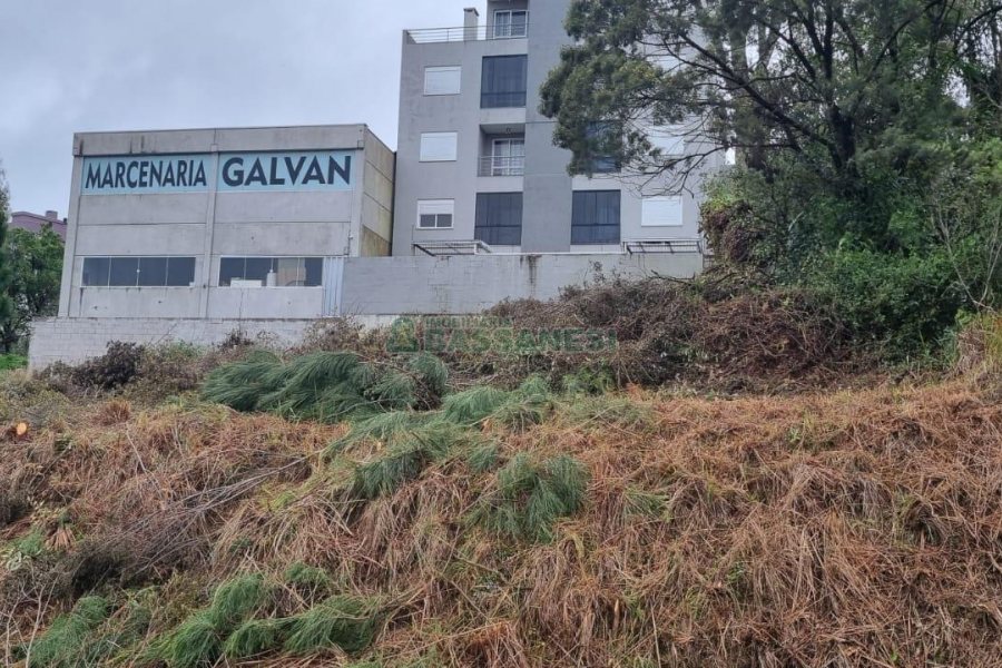 Terreno com 360m², no bairro Morada dos Alpes em Caxias do Sul para Comprar