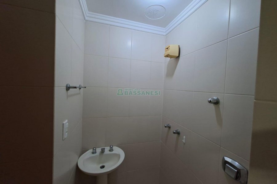 Apartamento com 187m², 3 dormitórios, 2 vagas, no bairro Lourdes em Caxias do Sul para Comprar