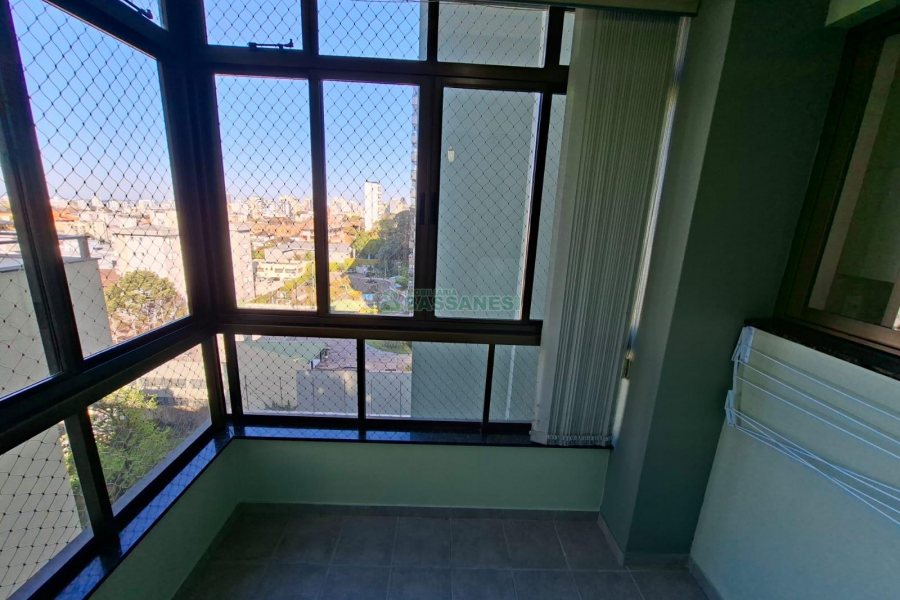Apartamento com 187m², 3 dormitórios, 2 vagas, no bairro Lourdes em Caxias do Sul para Comprar