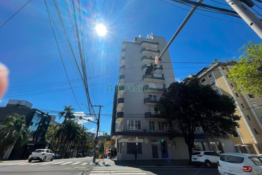 Apartamento com 113m², 3 dormitórios, 1 vaga, no bairro Lourdes em Caxias do Sul para Alugar ou Comprar