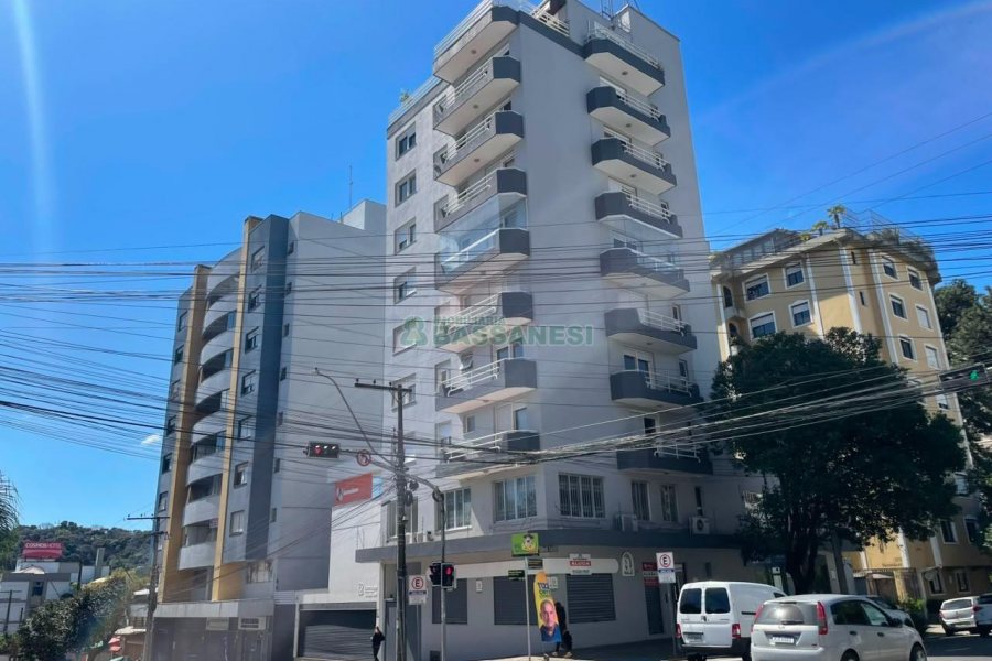 Apartamento com 113m², 3 dormitórios, 1 vaga, no bairro Lourdes em Caxias do Sul para Alugar ou Comprar