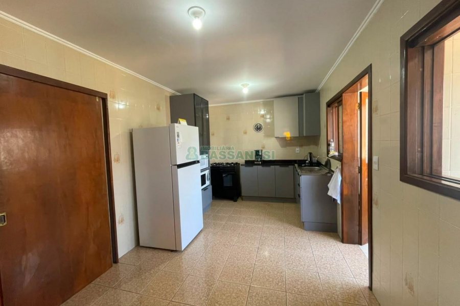Apartamento com 113m², 3 dormitórios, 1 vaga, no bairro Lourdes em Caxias do Sul para Alugar ou Comprar