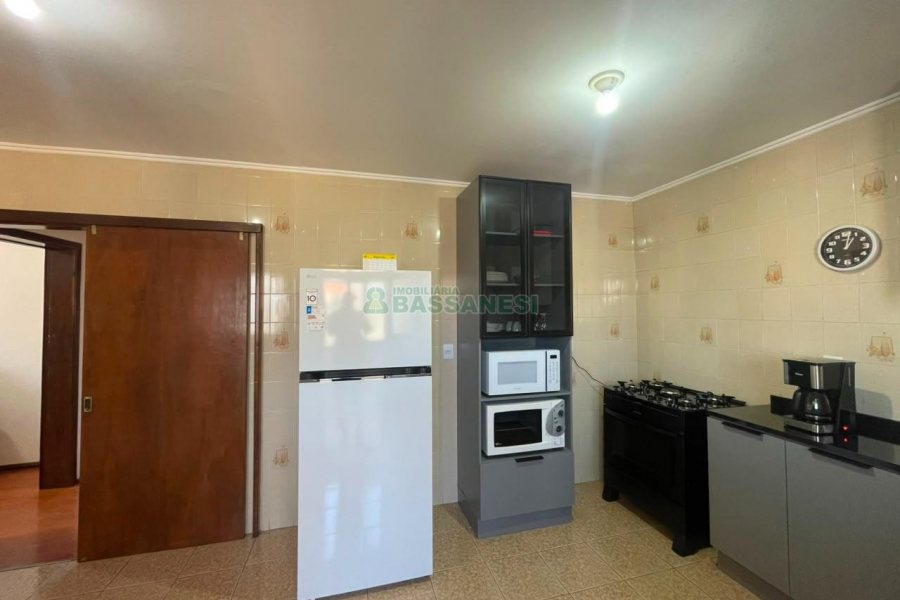 Apartamento com 113m², 3 dormitórios, 1 vaga, no bairro Lourdes em Caxias do Sul para Alugar ou Comprar