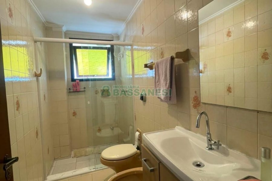 Apartamento com 113m², 3 dormitórios, 1 vaga, no bairro Lourdes em Caxias do Sul para Alugar ou Comprar