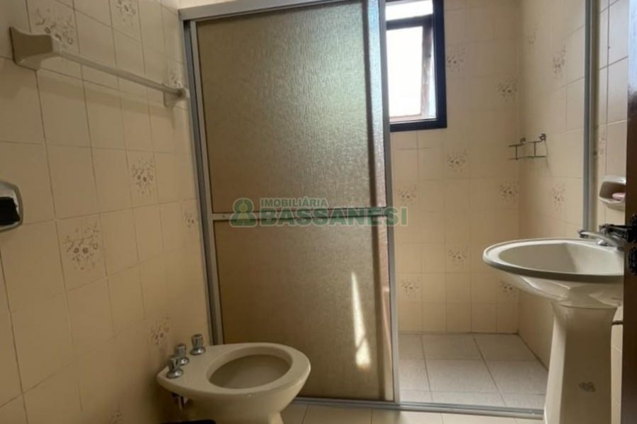 Apartamento com 113m², 3 dormitórios, 1 vaga, no bairro Lourdes em Caxias do Sul para Alugar ou Comprar