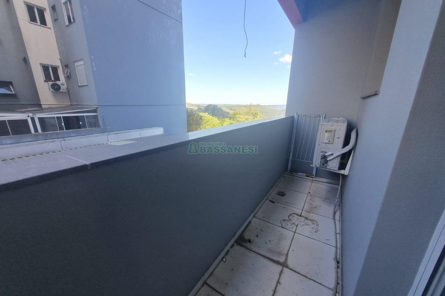 Apto Mobiliado com 63m², 2 dormitórios, 1 vaga, no bairro Vila Verde em Caxias do Sul para Alugar