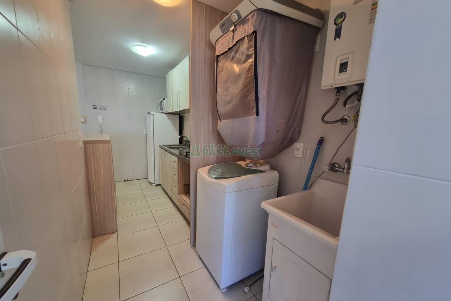 Apto Mobiliado com 70m², 2 dormitórios, no bairro Centro em Caxias do Sul para Alugar