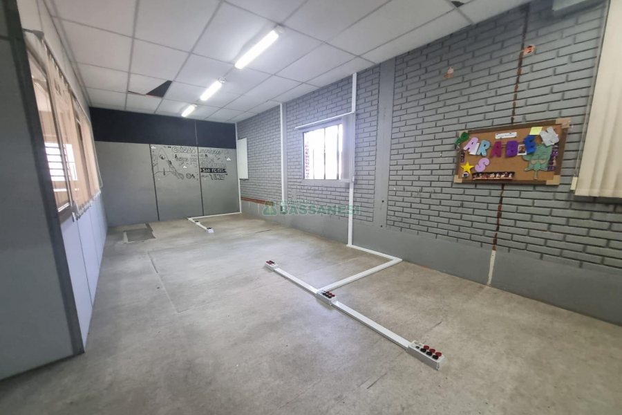 Sala com 600m², no bairro Lourdes em Caxias do Sul para Alugar