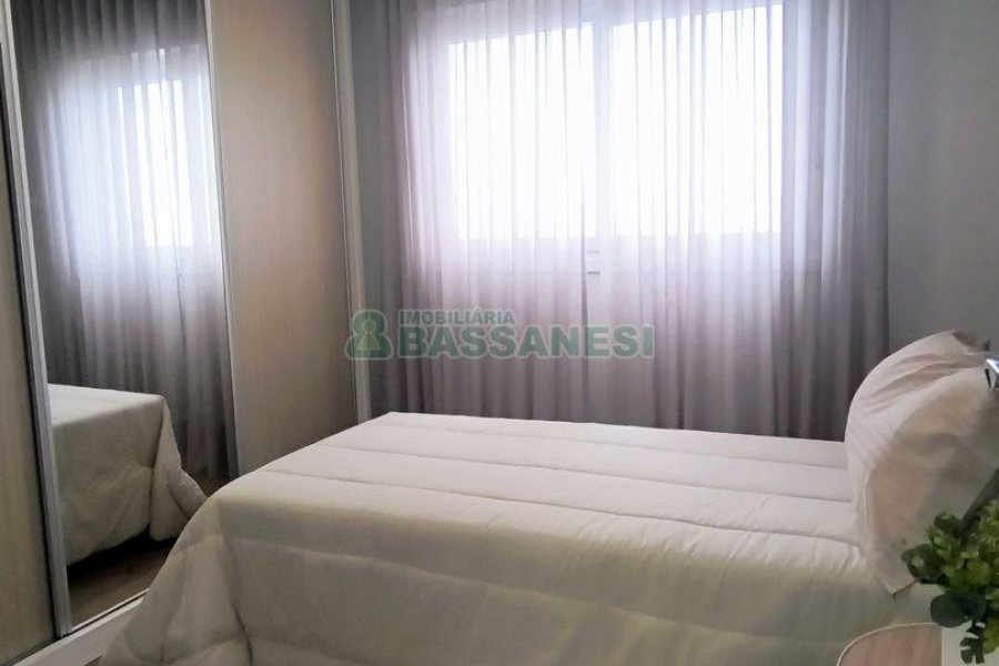 Apartamento com 85m², 2 dormitórios, 2 vagas, no bairro Panazzolo em Caxias do Sul para Comprar