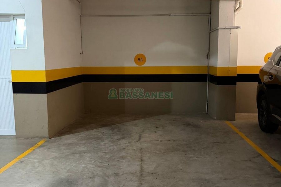 Apartamento com 126m², 2 dormitórios, 3 vagas, no bairro Pio X em Caxias do Sul para Comprar