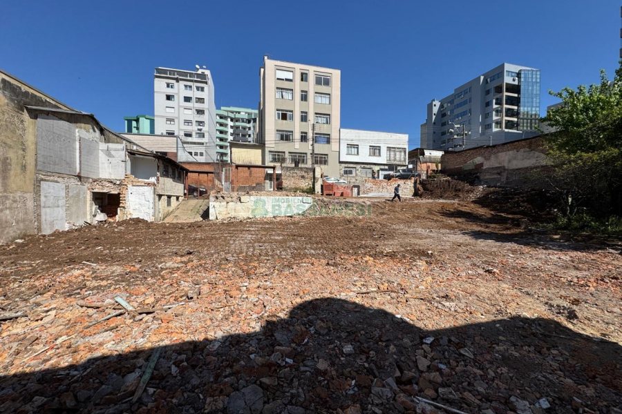 Terreno com 950m², no bairro São Pelegrino em Caxias do Sul para Alugar