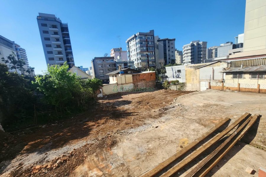 Terreno com 950m², no bairro São Pelegrino em Caxias do Sul para Alugar