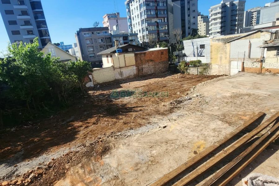 Terreno com 950m², no bairro São Pelegrino em Caxias do Sul para Alugar
