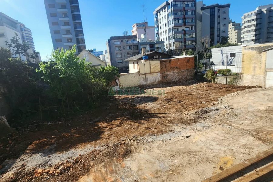 Terreno com 950m², no bairro São Pelegrino em Caxias do Sul para Alugar