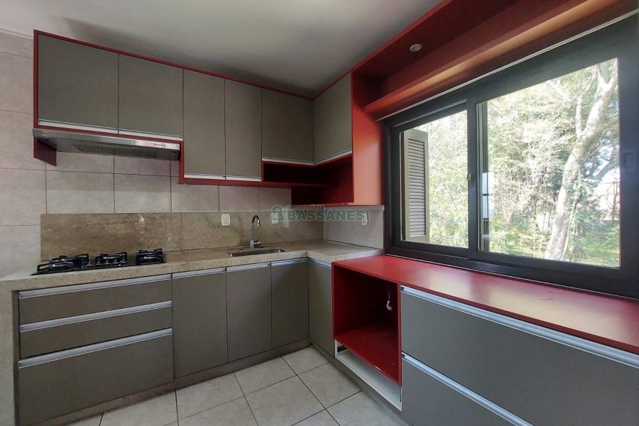 Casa Mobiliada com 115m², 3 dormitórios, 3 vagas, no bairro São Virgílio em Caxias do Sul para Alugar