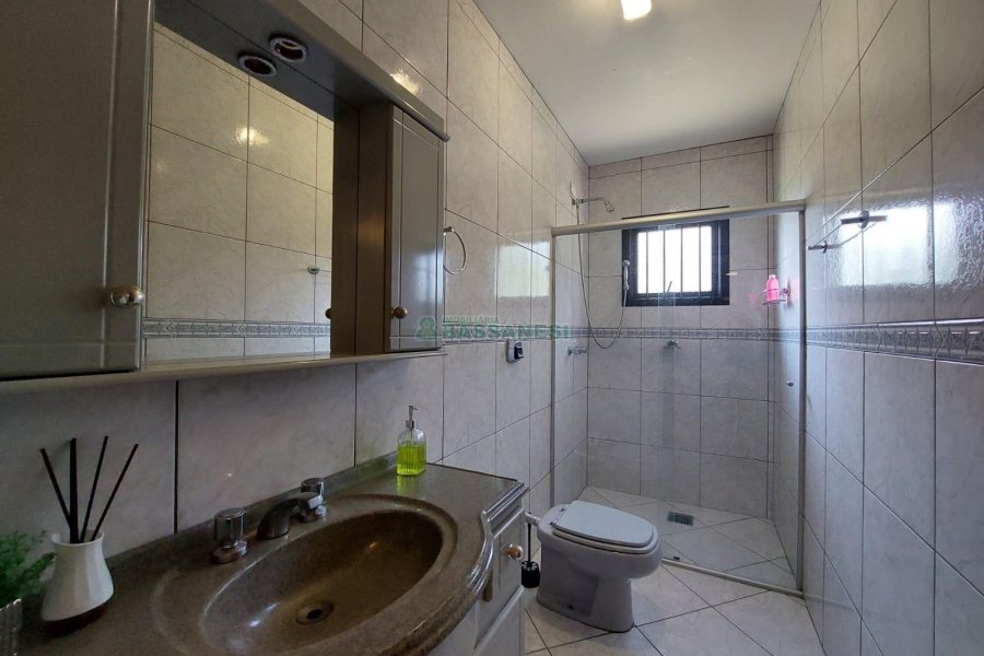 Casa Mobiliada com 115m², 3 dormitórios, 3 vagas, no bairro São Virgílio em Caxias do Sul para Alugar