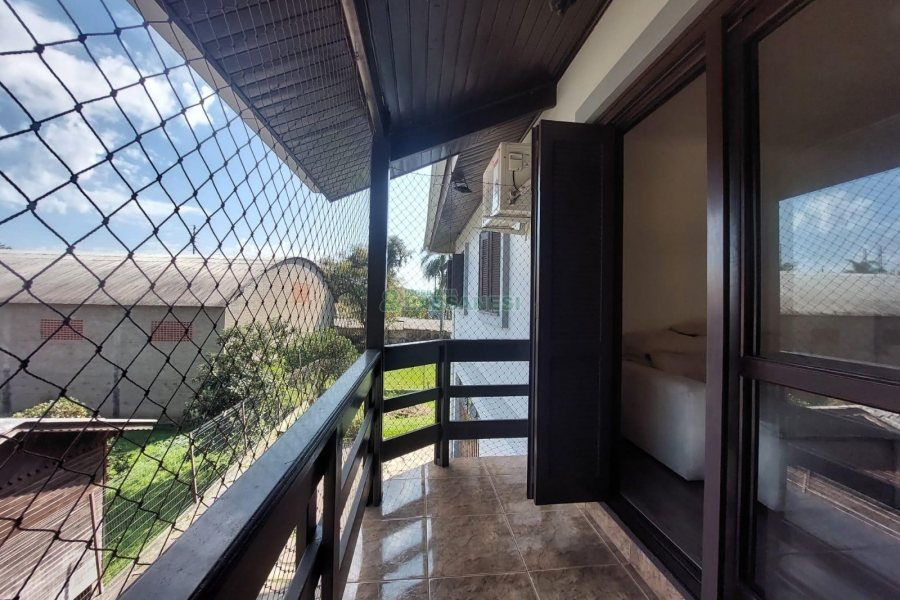 Casa Mobiliada com 115m², 3 dormitórios, 3 vagas, no bairro São Virgílio em Caxias do Sul para Alugar