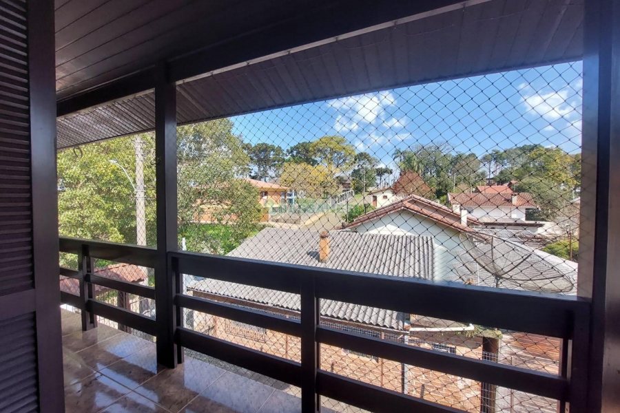 Casa Mobiliada com 115m², 3 dormitórios, 3 vagas, no bairro São Virgílio em Caxias do Sul para Alugar