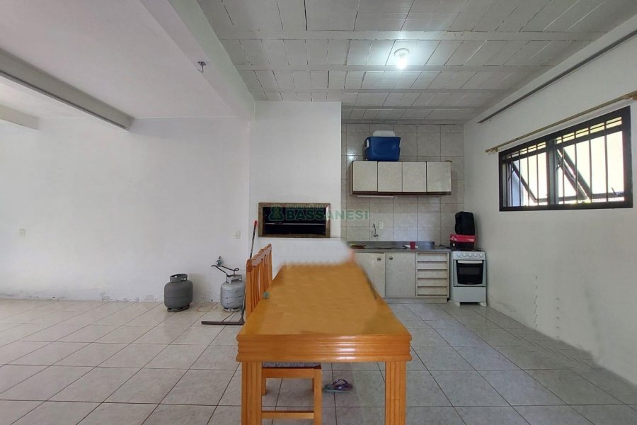Casa Mobiliada com 115m², 3 dormitórios, 3 vagas, no bairro São Virgílio em Caxias do Sul para Alugar