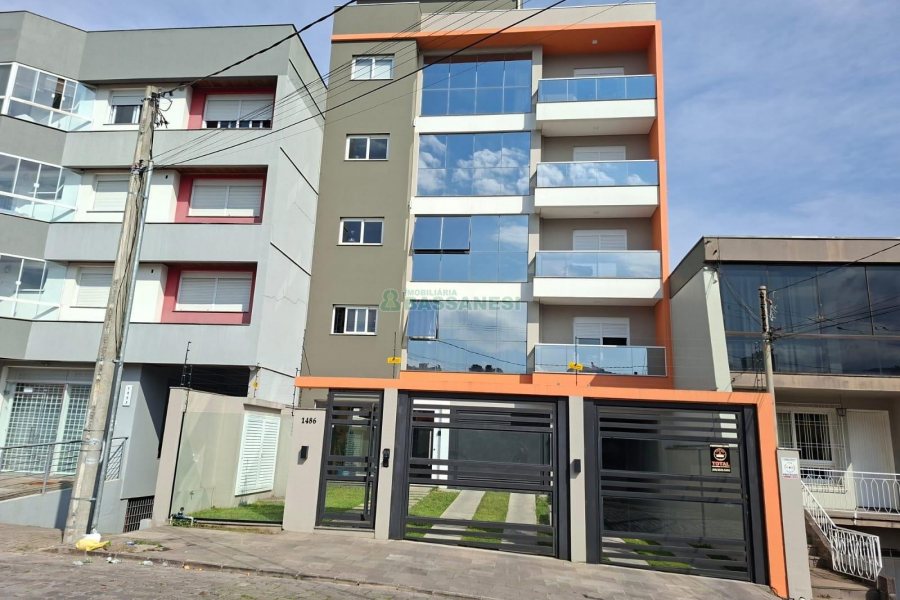 Apartamento com 50m², 2 dormitórios, 1 vaga, no bairro São Leopoldo em Caxias do Sul para Alugar