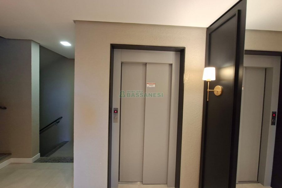 Apartamento com 50m², 2 dormitórios, 1 vaga, no bairro São Leopoldo em Caxias do Sul para Alugar