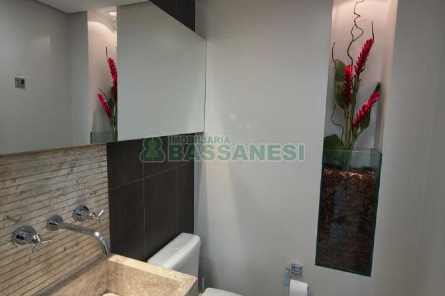 Sala com 88m², 1 vaga, no bairro Centro em Caxias do Sul para Comprar