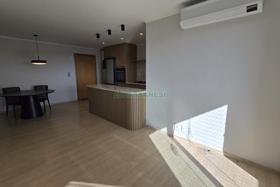 Apto Mobiliado com 88m², 3 dormitórios, 2 vagas, no bairro Madureira em Caxias do Sul para Alugar